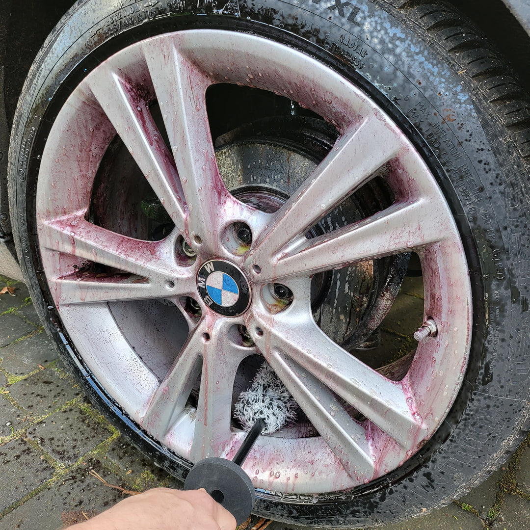 Felgen reinigen wie ein Profi: Mit diesen Schritten strahlt deine Felge als wäre sie brand neu!
